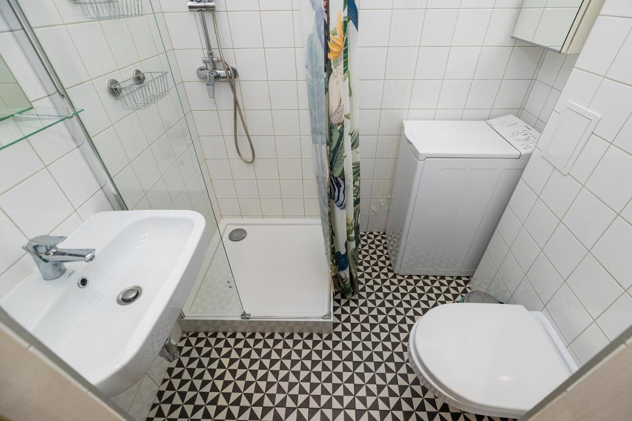 Shortstaypoland Asnyka Warsaw Exterior photo
